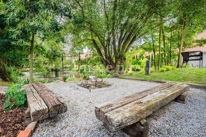 Prodej ubytování, Hluboká nad Vltavou, 1114 m2