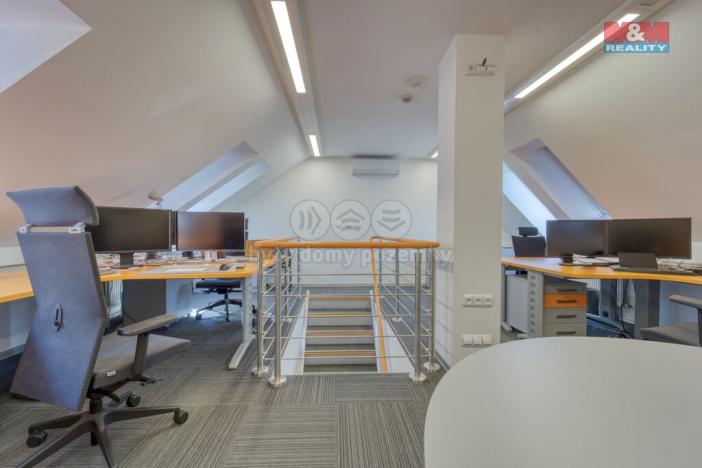 Pronájem kanceláře, Plzeň, Klatovská třída, 182 m2