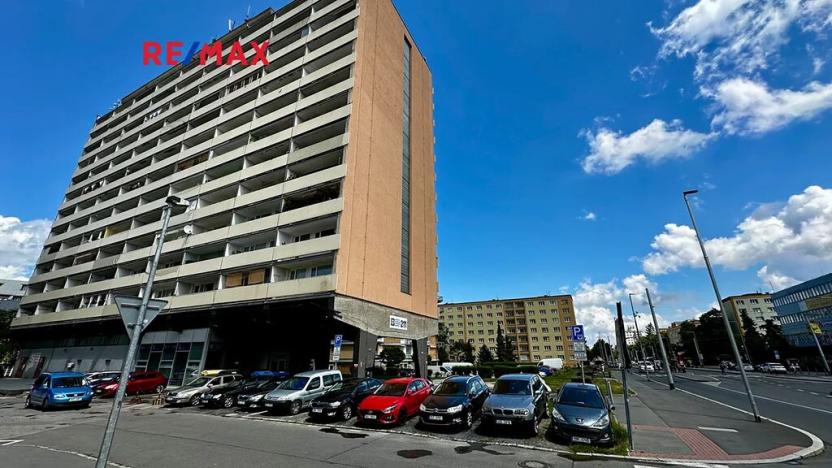 Pronájem kanceláře, Praha - Veleslavín, Na Petřinách, 68 m2