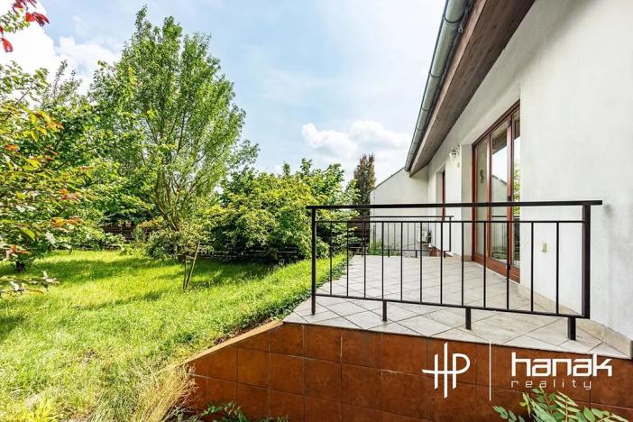 Prodej rodinného domu, Hněvotín, 240 m2