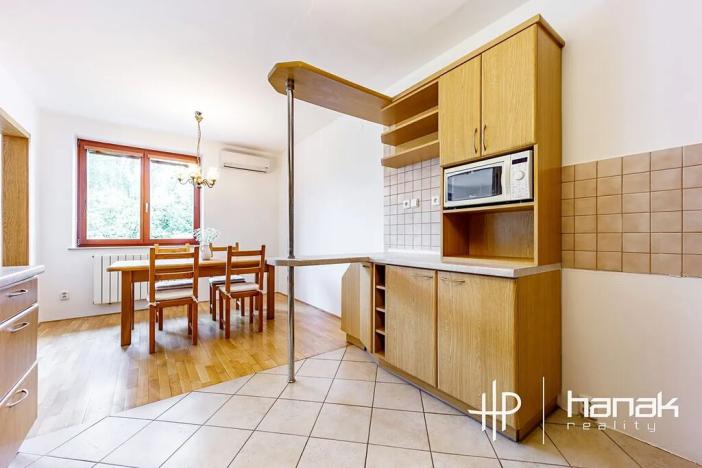 Prodej rodinného domu, Hněvotín, 240 m2