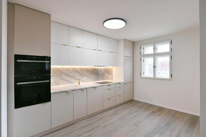 Prodej bytu 3+kk, Praha - Karlín, Peckova, 93 m2