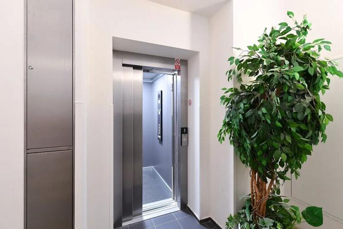 Prodej bytu 3+kk, Praha - Karlín, Peckova, 93 m2