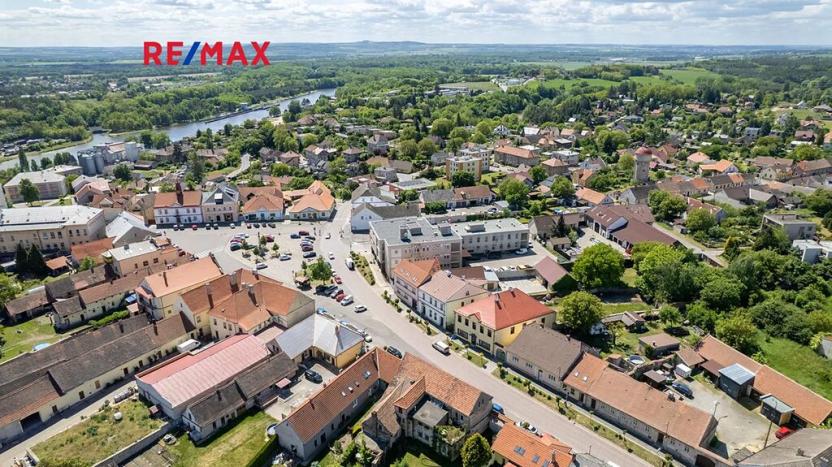 Prodej rodinného domu, Týnec nad Labem, Masarykovo náměstí, 142 m2