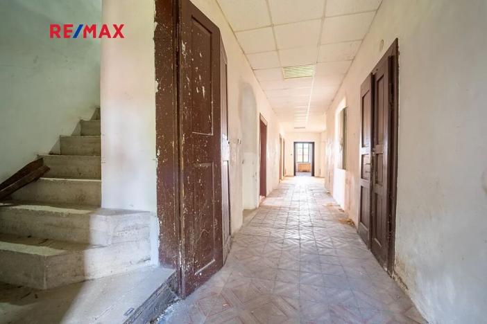 Prodej rodinného domu, Týnec nad Labem, Masarykovo náměstí, 142 m2