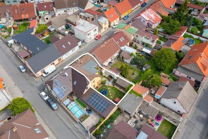 Prodej rodinného domu, Vinařice, II. ulice, 220 m2