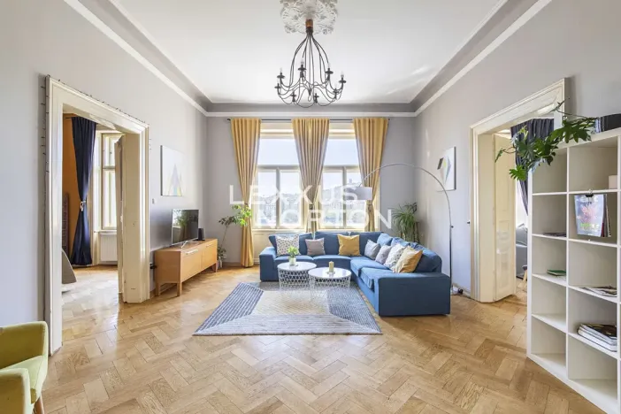 Pronájem bytu 5+1, Praha - Nové Město, Masarykovo nábřeží, 157 m2