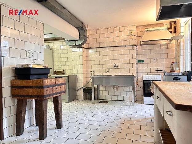 Pronájem restaurace, Praha - Újezd nad Lesy, Hodkovská, 190 m2