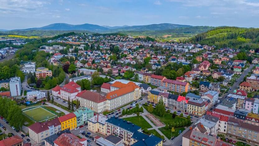 Prodej bytu 3+1, Trutnov, Jiráskovo náměstí, 75 m2