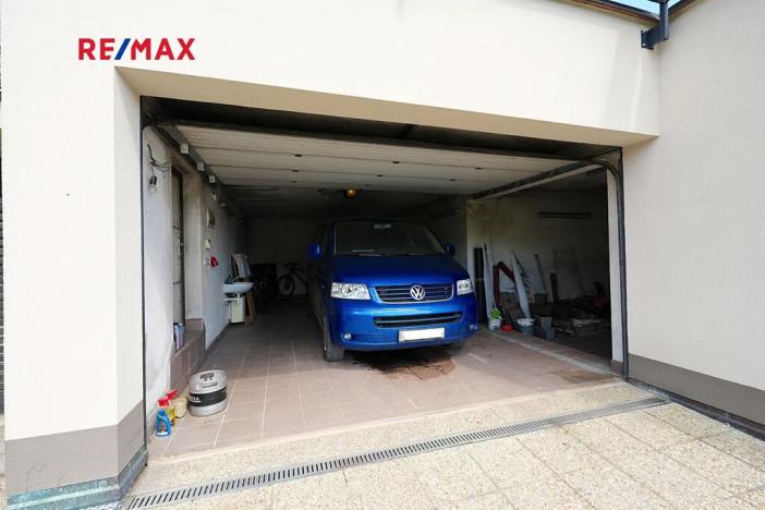 Prodej rodinného domu, Lomnice, 298 m2