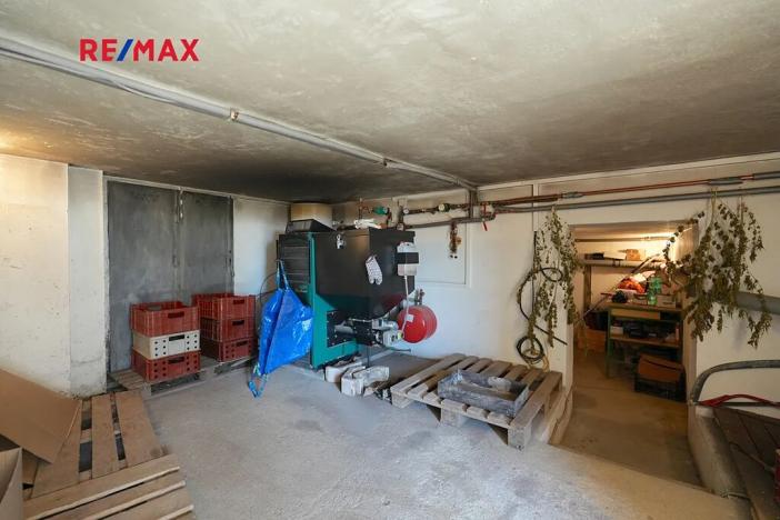 Prodej rodinného domu, Lomnice, 298 m2