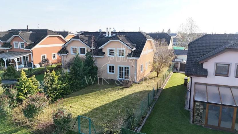 Prodej rodinného domu, Větrušice, Skalní, 140 m2