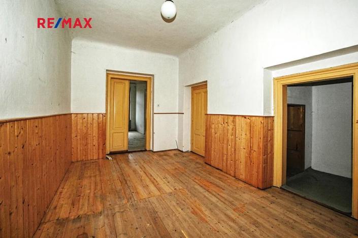 Prodej obchodního prostoru, Hostouň, Chodské náměstí, 499 m2