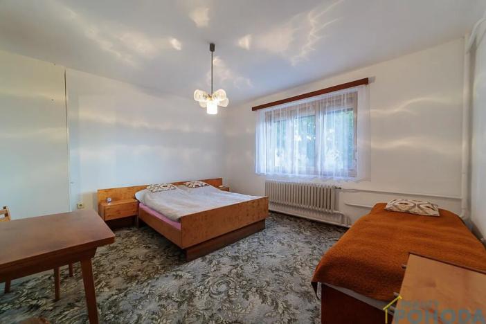 Prodej rodinného domu, Klešice, 365 m2