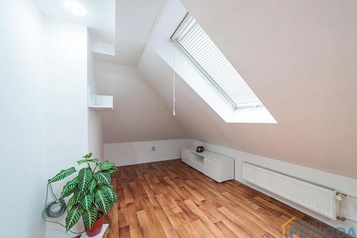 Prodej rodinného domu, Klešice, 365 m2