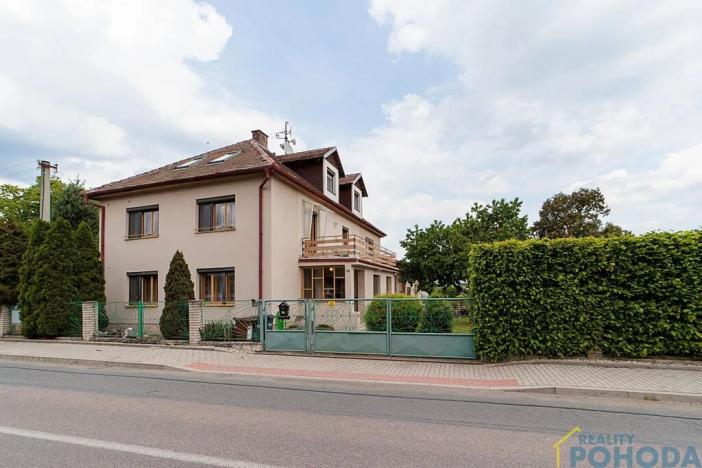 Prodej rodinného domu, Klešice, 365 m2