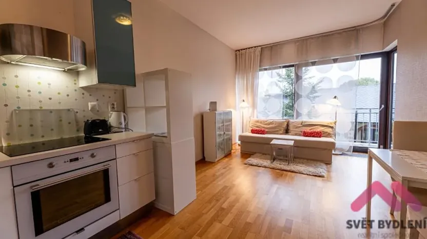 Pronájem bytu 2+kk, Praha - Holešovice, Jankovcova, 55 m2