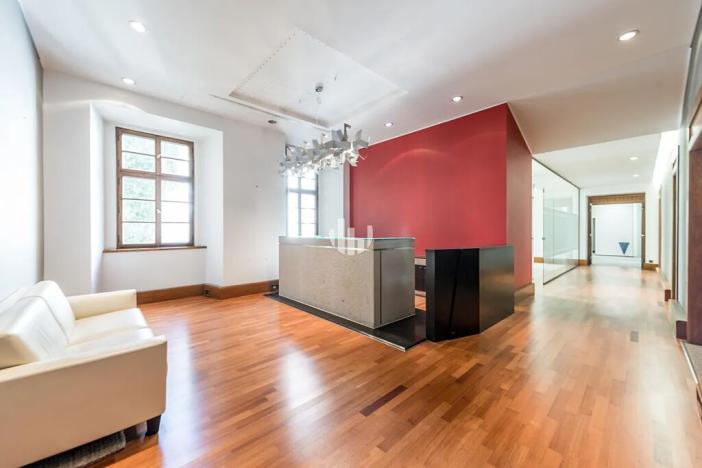 Pronájem kanceláře, Praha - Staré Město, Husova, 168 m2