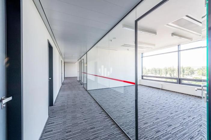 Pronájem kanceláře, Praha - Libeň, Voctářova, 491 m2