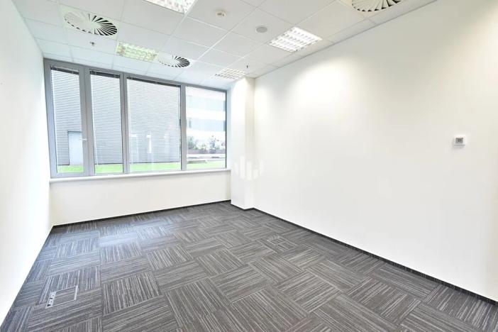 Pronájem kanceláře, Praha - Stodůlky, Bucharova, 898 m2