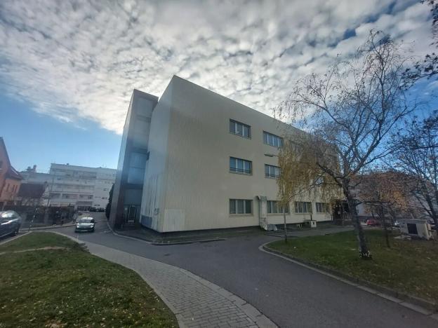 Pronájem skladu, Znojmo, Pražská, 111 m2