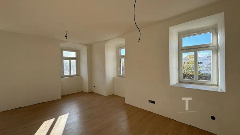 Prodej činžovního domu, Žďárná, 700 m2