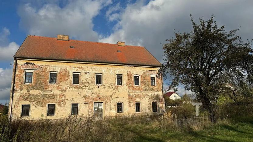 Prodej činžovního domu, Žďárná, 700 m2