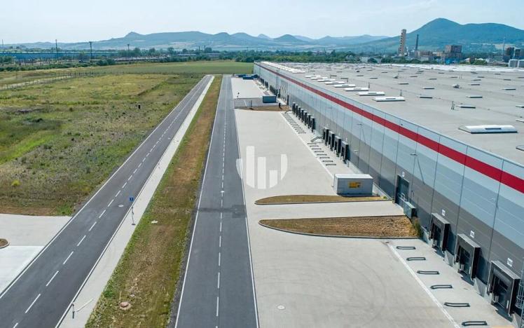 Pronájem kanceláře, Lovosice, Terezínská, 6563 m2