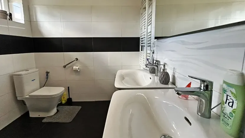 Prodej rodinného domu, Dešov, 1224 m2