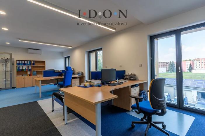 Pronájem kanceláře, Frýdek-Místek, Riegrova, 212 m2