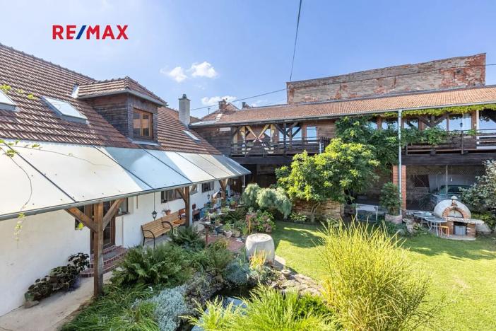 Prodej apartmánu, Obora, 900 m2