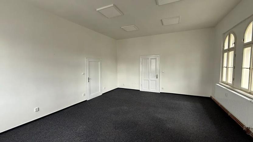 Pronájem kanceláře, Ostrava, Mírová, 231 m2
