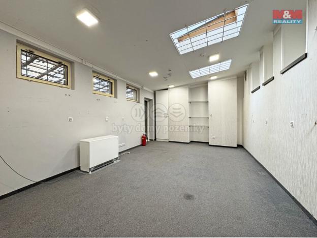 Pronájem obchodního prostoru, Karlovy Vary, Moskevská, 70 m2