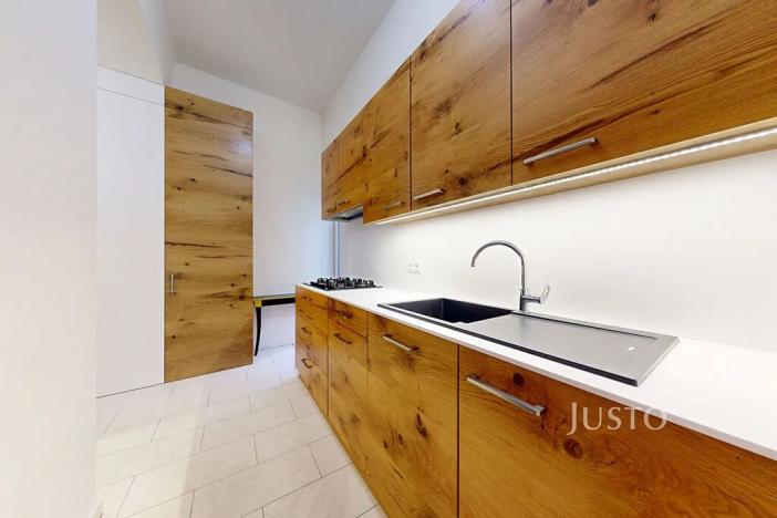 Prodej bytu 3+1, České Budějovice, Karla IV., 109 m2