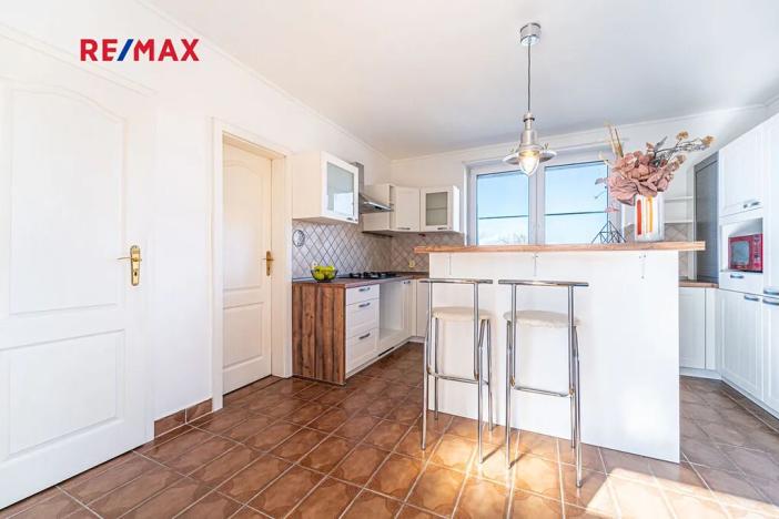 Prodej bytu 6+kk a větší, Střelice, Ant. Smutného, 235 m2