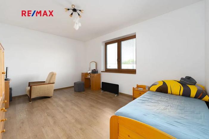 Prodej rodinného domu, Bánov, 197 m2