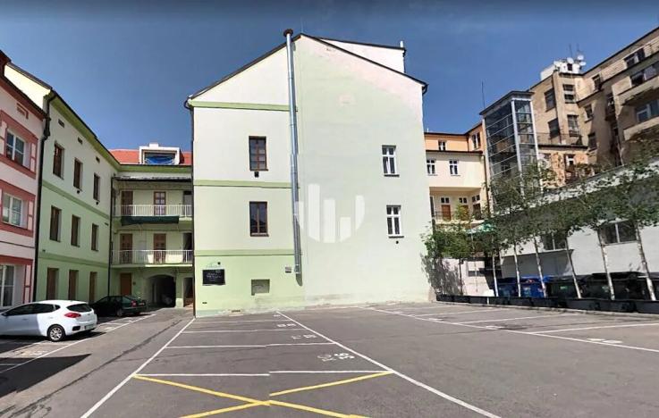 Pronájem kanceláře, Praha - Smíchov, Zubatého, 120 m2