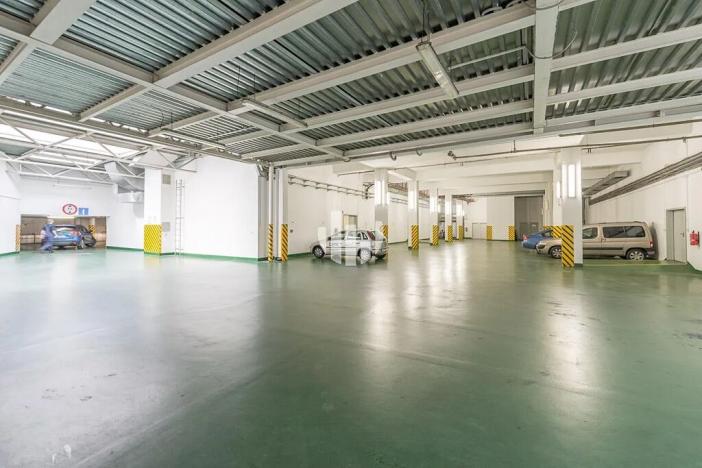 Pronájem kanceláře, Praha - Karlín, Sokolovská, 218 m2