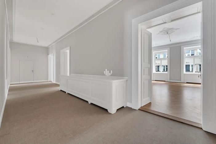 Pronájem kanceláře, Praha - Nové Město, Vodičkova, 384 m2