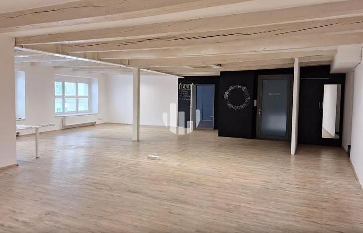 Pronájem kanceláře, Praha - Smíchov, Zubatého, 260 m2