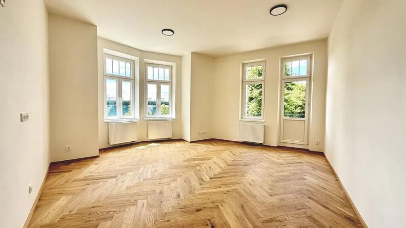 Prodej bytu 3+kk, Praha - Vršovice, Žitomírská, 94 m2