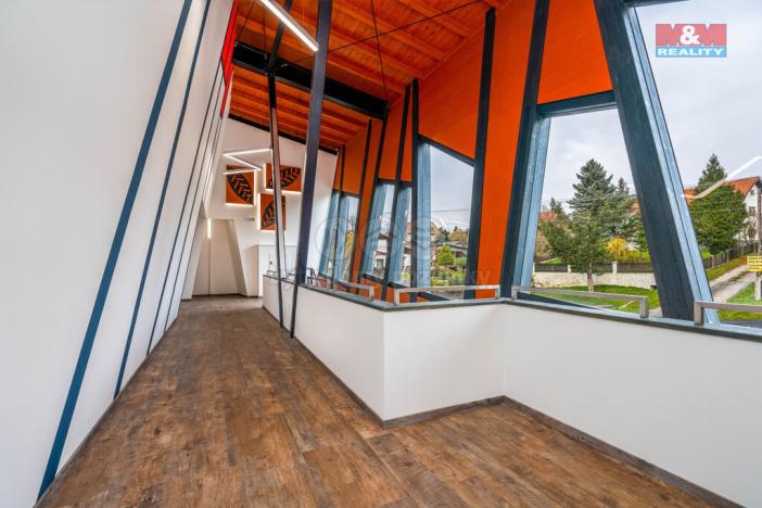 Pronájem obchodního prostoru, Okrouhlo, 1076 m2