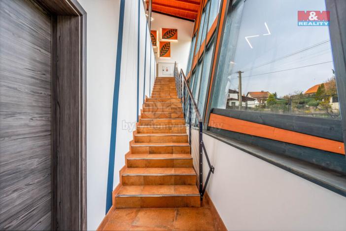 Pronájem obchodního prostoru, Okrouhlo, 1076 m2