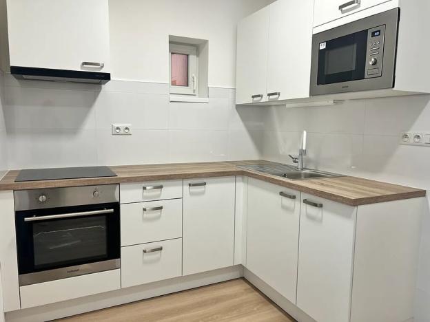 Pronájem bytu 2+1, Hradec Králové, Průmyslová, 36 m2