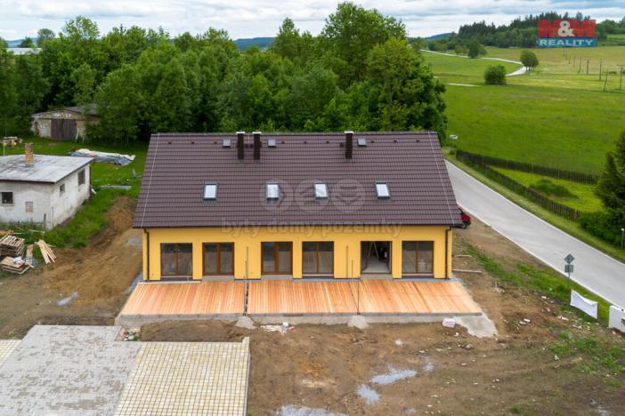 Prodej bytu 3+kk, Černá v Pošumaví - Bližná, 83 m2
