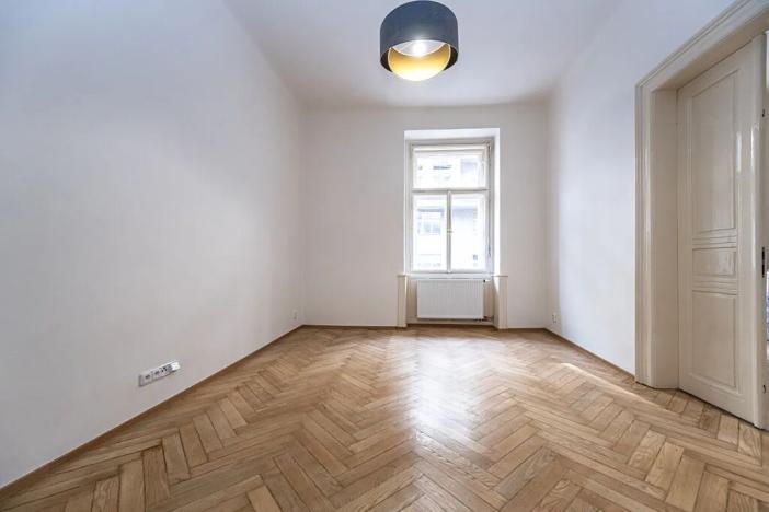Pronájem bytu 2+kk, Praha - Nové Město, Lípová, 44 m2