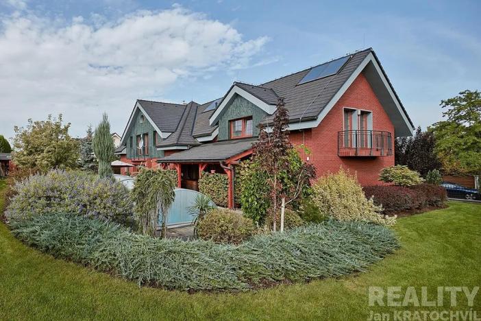 Prodej rodinného domu, Jesenice, Ibišková, 430 m2