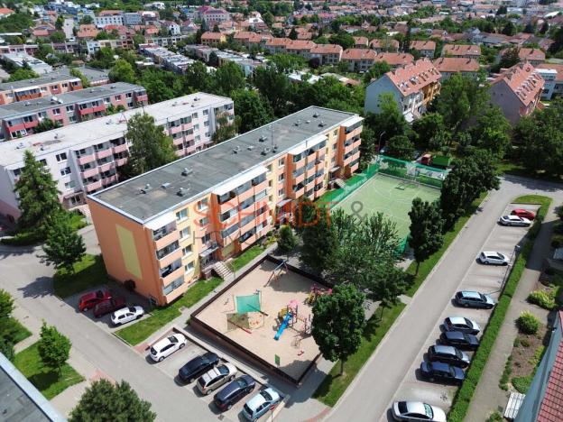 Prodej bytu 2+1, Hustopeče, U Větrolamu, 56 m2