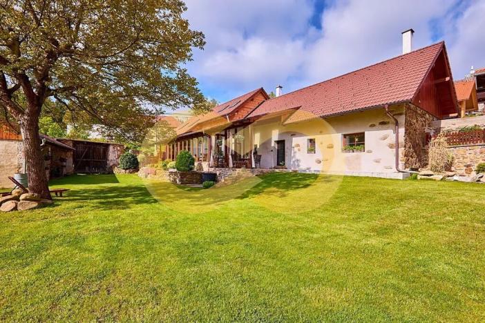 Prodej rodinného domu, Bušanovice, 300 m2