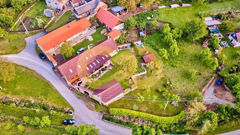 Prodej rodinného domu, Bušanovice, 300 m2